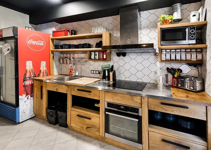 Wicked Weasel ホステル *