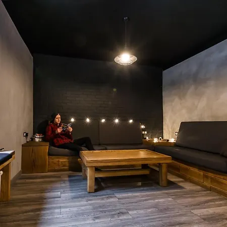 Hostel Wicked Weasel *