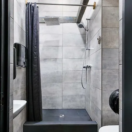 Hostel Wicked Weasel *